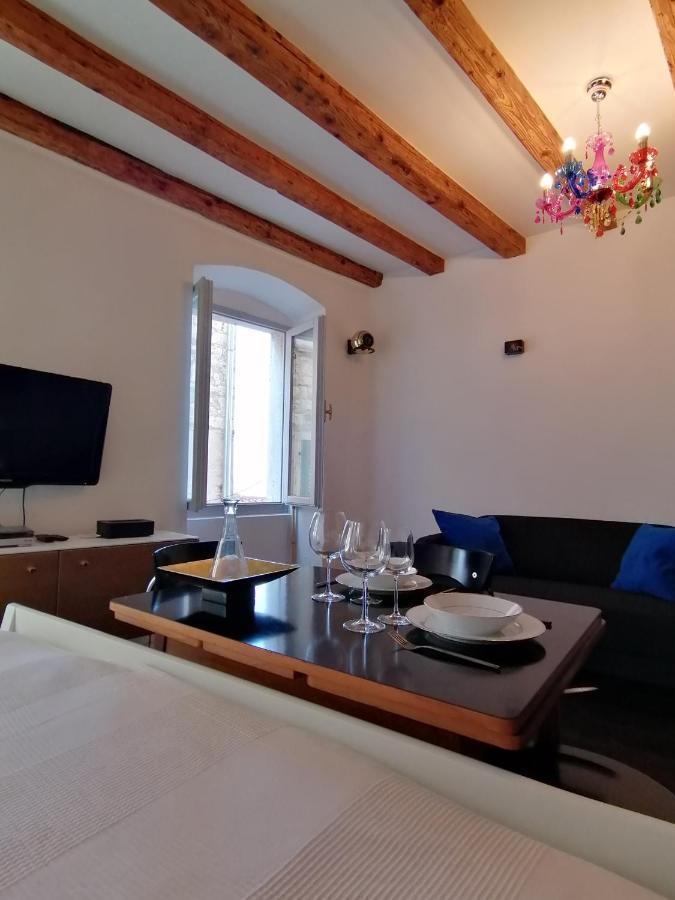 Glamour Apartment Sea View روفينج المظهر الخارجي الصورة